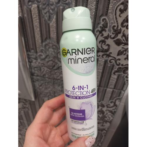 Garnier Mineral Protection 6 Floral Fresh 6 in 1 Protection Skin + Clothes Anti-perspirant Spray 48h (Antyperspirant w sprayu) - opinie | zdjęcie do recenzji od giulia92