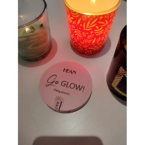 Hean Go Glow! Fixing Powder (Puder rozświetlający) - opinie | zdjęcie do recenzji od blondeinbeauty