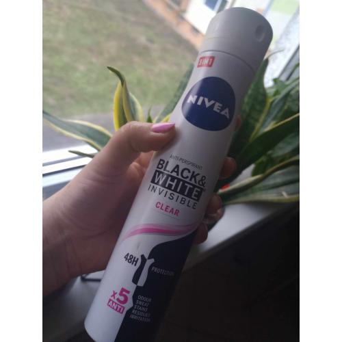 Nivea Invisible Clear, Black & White, Antyperspirant 48h w sprayu (nowa wersja) - opinie | zdjęcie do recenzji od Moniula93 - 2