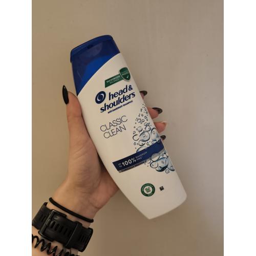 Head & Shoulders Classic Clean, Szampon przeciwłupieżowy do włosów normalnych - opinie | zdjęcie do recenzji od wideopenshut