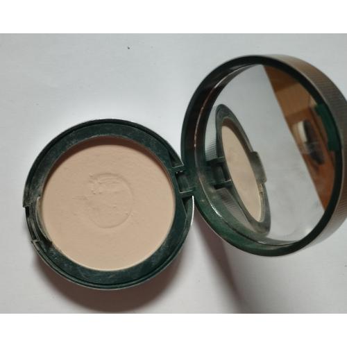 The Body Shop Tea Tree Face Base (Podkład w kompakcie) - opinie | zdjęcie do recenzji od werka89 - 2
