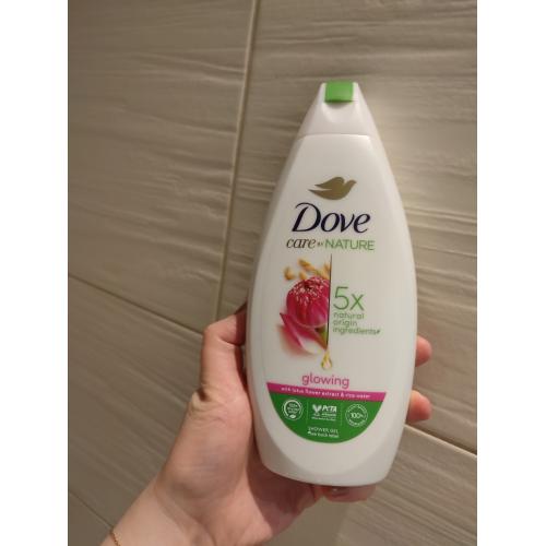 Dove Care by Nature, Glowing Shower Gel with Lotus Flower Extract & Rice Water (Rozświetlający żel pod prysznic `Ekstrakt z lotosu i woda ryżowa`) - opinie | zdjęcie do recenzji od xLullabyx - 1