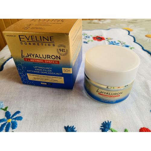 Eveline Cosmetics Bio Hyaluron, 3x Retinol System, Liftingujący krem-filler aktywnie odmładzający 50+ - opinie | zdjęcie do recenzji od IwonaTeresaMaria