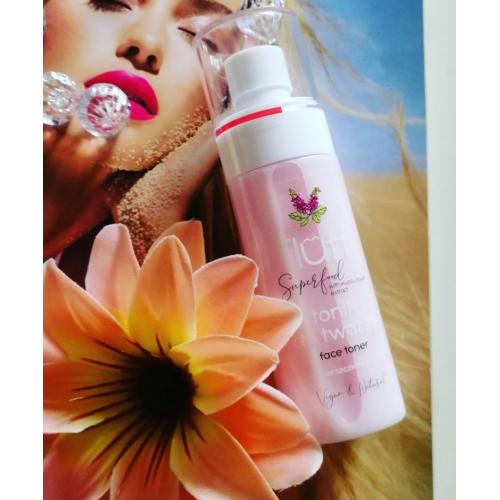 Fluff Superfood, Face Toner (Tonik do twarzy z ekstraktem z kwiatu kudzu) - opinie | zdjęcie do recenzji od Anuusiaczeek