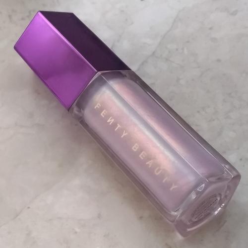 Fenty Beauty by Rihanna Gloss Bomb Crystal Holographic Lip Luminizer (Holograficzny błyszczyk do ust) - opinie | zdjęcie do recenzji od Ariessa - 3