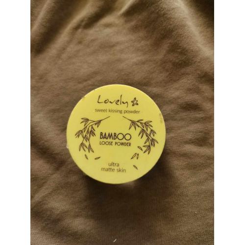 Lovely Sweet Kissing Powder Bamboo Pressed Powder Ultra Matte Skin (Matujący puder prasowany transparentny) - opinie | zdjęcie do recenzji od annaskc