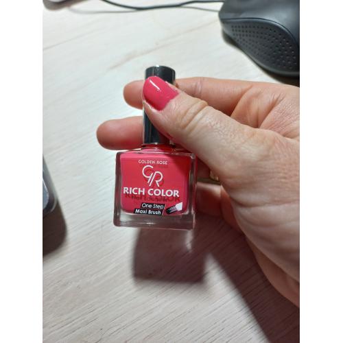 Golden Rose Rich Color Nail Lacquer (Lakier do paznokci) - opinie | zdjęcie do recenzji od giulia92