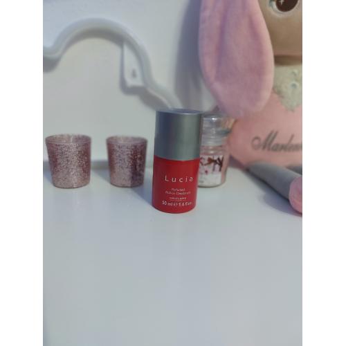 Oriflame Lucia, Perfumed Roll- On Deodorant (Perfumowany dezodorant kulkowy) - opinie | zdjęcie do recenzji od Viki2892