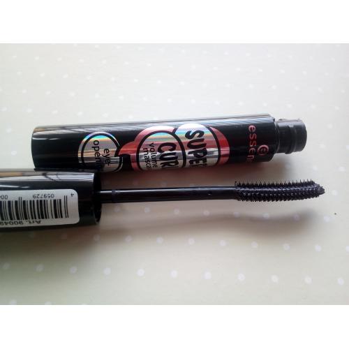 Essence Super Curl Volume Mascara Eye-opening (Tusz podkręcający rzęsy i zwiększający objętość) - opinie | zdjęcie do recenzji od Mapetx33 - 2