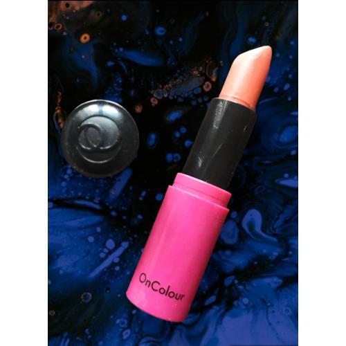 Oriflame OnColour, Lipstick (Pomadka do ust) - opinie | zdjęcie do recenzji od Ewafefka - 4