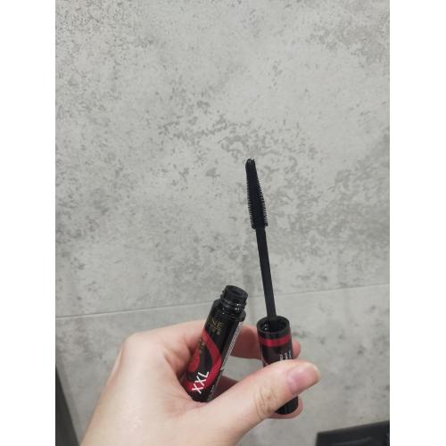 Eveline Cosmetics Extension Volume 4D False Definition False Lash Effect XXL Mascara (Maskara nadająca efekt sztucznych rzęs) - opinie | zdjęcie do recenzji od Aria43