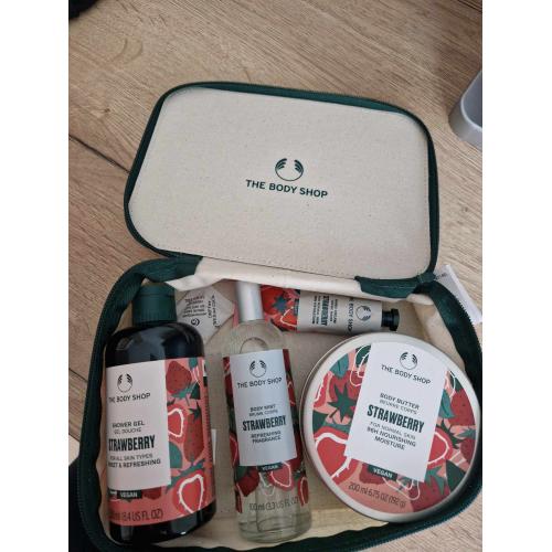 The Body Shop Strawberry, Body Mist (Mgiełka do ciała `Truskawka `) - opinie | zdjęcie do recenzji od karola667