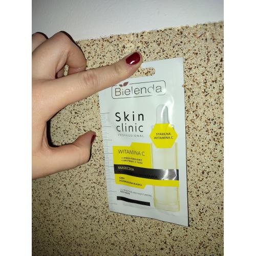 Bielenda Skin Clinic Professional, Maseczka rozświetlająco-nawilżająca `Witamina C + kwas ferulowy + ekstrakt z yuzu` - opinie | zdjęcie do recenzji od xLullabyx - 2