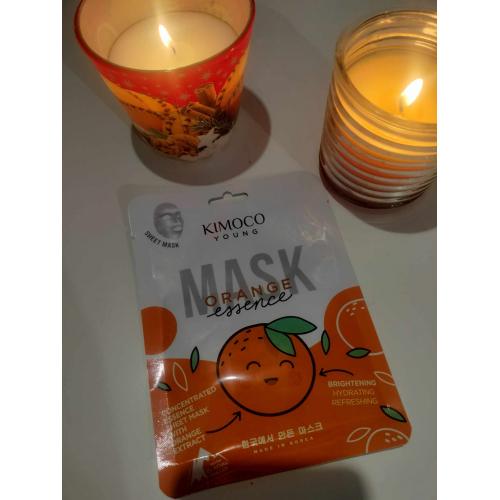 Kimoco Beauty Young, Orange Essence Mask (Rozświetlająca maska w płachcie z ekstraktem z pomarańczy i wodą lodowcową) - opinie | zdjęcie do recenzji od blondeinbeauty