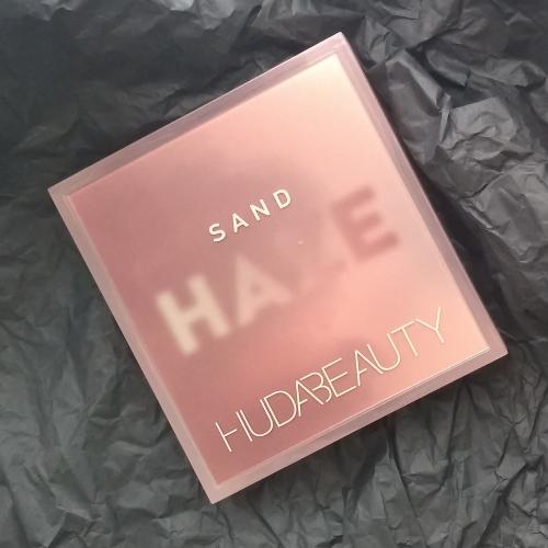 Huda Beauty Haze Obsessions, Sand Haze Eyeshadow Palette (Paleta cieni do powiek) - opinie | zdjęcie do recenzji od Ariessa - 1