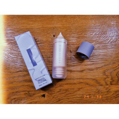 Fenty Skin Watch Ya Tone Niacinamide Dark Spot Serum (Serum z niacynamidem) - opinie | zdjęcie do recenzji od Rumcykiewicz