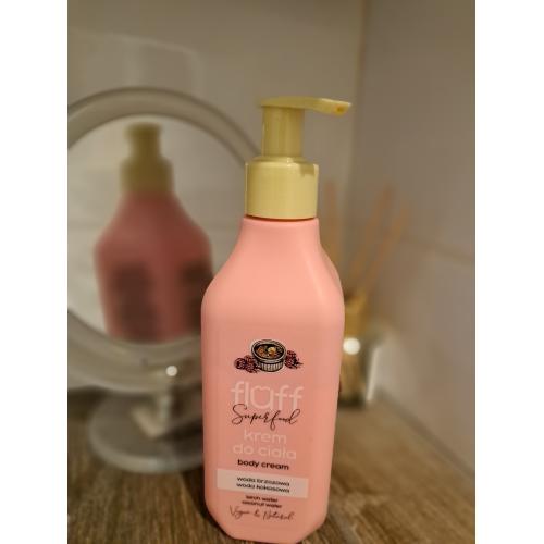 Fluff Superfood, Raspberry Burlee  Body Cream (Krem do ciała `Malinowe Burlee`) - opinie | zdjęcie do recenzji od JOANNAPIO1974