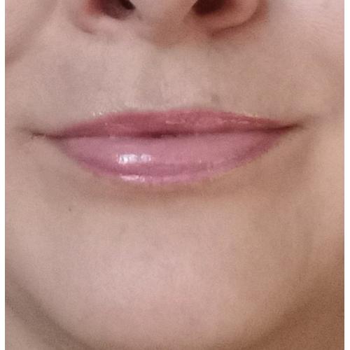 Hean Hydro Boost, Naturals Oils Lip Gloss (Nawilżający błyszczyk do ust) - opinie | zdjęcie do recenzji od kasia489 - 2
