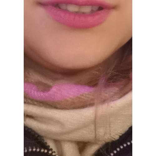 Avon Ultra Matte Color Lipstick (ULTRAmatowa szminka do ust (stara wersja)) - opinie | zdjęcie do recenzji od deltatrzyecho - 2