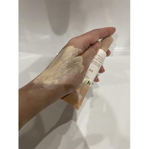 AA Wings of Color Gentle Nude Primer SPF 50 (Wygładzająca baza-serum) - opinie | zdjęcie do recenzji od Raava - 1