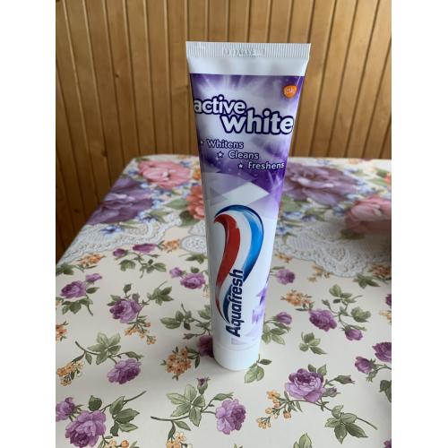 Aquafresh Active White Toothpaste (Pasta do zębów) - opinie | zdjęcie do recenzji od IwonaTeresaMaria