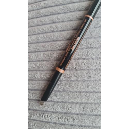 Anastasia Beverly Hills Brow Definer (Kredka do brw) - opinie | zdjęcie do recenzji od agamac77