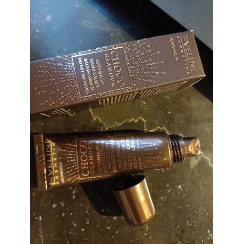 Eveline Cosmetics Choco Glamour, Nourishing & Moisturizing Daily Glow Serum Lip Balm (Odżywczo-nawilżający balsam-serum do ust na dzień) - opinie | zdjęcie do recenzji od Lothris