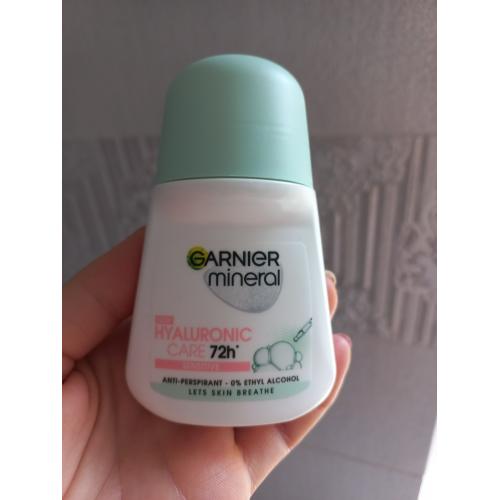 Garnier Mineral, Antiperspirant Roll-on 72H Hyaluronic Care (Antyperspirant w kulce dla kobiet z kwasem hialuronowym) - opinie | zdjęcie do recenzji od giulia92