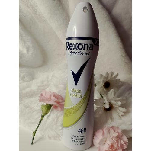 Rexona Women, Stress Control, Antyperspirant w spray`u - opinie | zdjęcie do recenzji od BellaMakeup