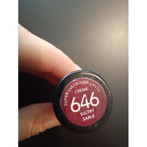 Revlon Super Lustrous, Lipstick (Szminka do ust) - opinie | zdjęcie do recenzji od Lothris - 2