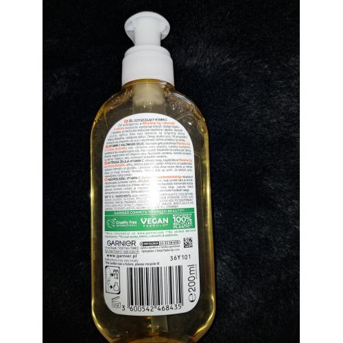 Garnier Skin Naturals, Vitamin C Clarifying Wash (Żel do mycia twarzy z witaminą Cg) - opinie | zdjęcie do recenzji od KITKA_23 - 2
