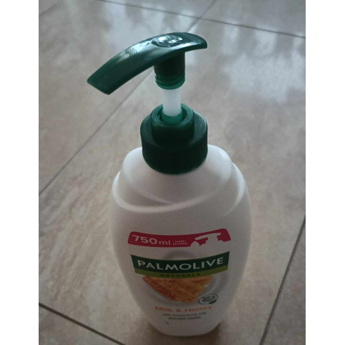 Palmolive Naturals, Milk & Honey Shower Cream Nourishing Delight (Kremowy żel pod prysznic (nowa wersja)) - opinie | zdjęcie do recenzji od optostin - 1