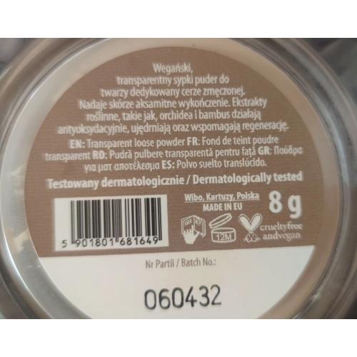 Nam Professional by Wibo Me, Myself & NAM, Smart Velvet Powder (Transparentny sypki puder do cery zmęczonej) - opinie | zdjęcie do recenzji od MinimaNebula - 2