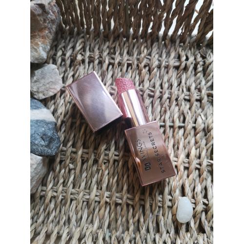 AA Wings of Color Wings of Color, Star Secrets,  Semi-Matte Lipstick (Pomadka do ust) - opinie | zdjęcie do recenzji od MonikaCz89