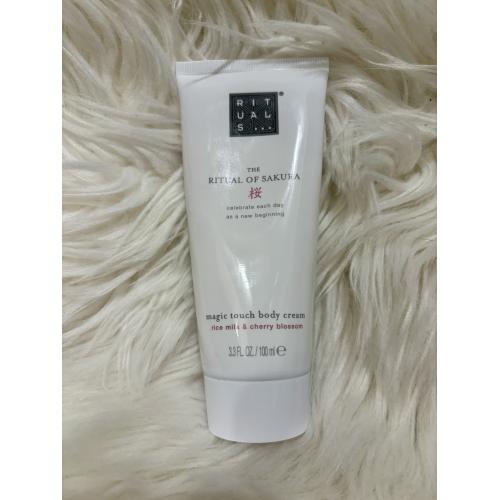 Rituals The Ritual of Sakura, Body Cream 'Organic Rice Milk & Cherry Blossom' (Krem do ciała) - opinie | zdjęcie do recenzji od Patrycja_1998