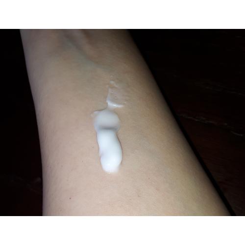 Avon Foot Works, Extreme Cracked Heel Restoring Cream (Kuracja na popękane pięty [Regenerujący 3-dniowy krem na popękane pięty]) - opinie | zdjęcie do recenzji od Magnolia001 - 2