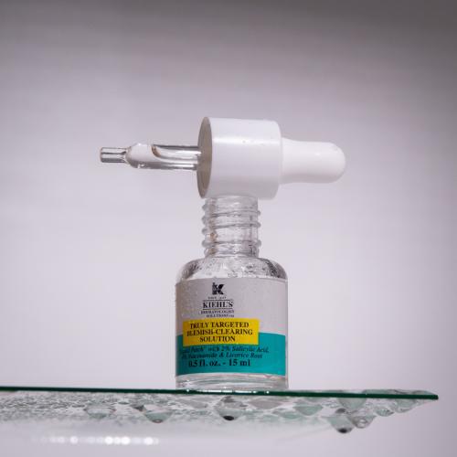 Kiehl's Truly Targeted Blemish - Clearing Solution (Niewidoczne serum punktowe przeciw niedoskonałościom z efektem plastra) - opinie | zdjęcie do recenzji od mcblondi - 3