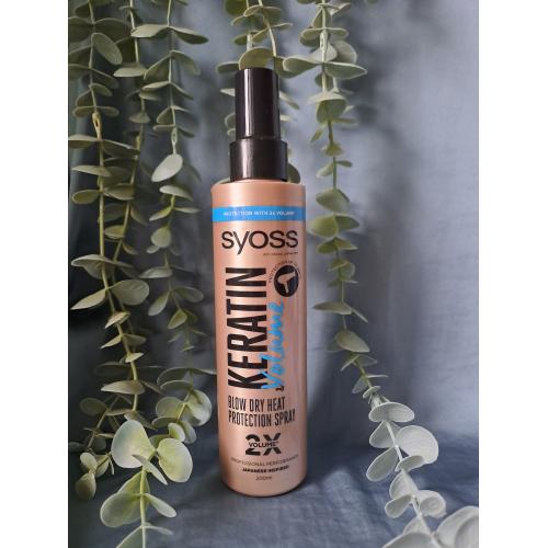 Syoss Keratin & Volume Blow Dry Heat Protection Spray (Termoochronny spray do włosów) - opinie | zdjęcie do recenzji od Moniqu13