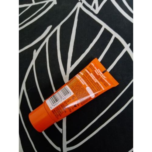 Lirene Dermoprogram Vitamin Glow, Podkład rozświetlający z witaminą C - opinie | zdjęcie do recenzji od Owocowysad - 3
