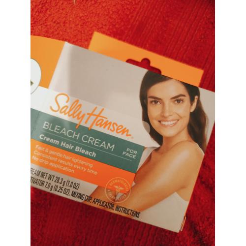 Sally Hansen Creme Hair Bleach For Face (Wybielacz do włosów na twarzy (nowa wersja)) - opinie | zdjęcie do recenzji od Alezwieje - 4