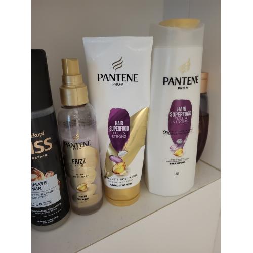 Pantene Pro-V, Frizz SOS Hair Shake (Odżywka do włosów bez spłukiwania) - opinie | zdjęcie do recenzji od Joannaa999
