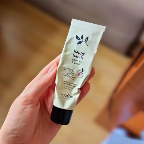Resibo Happy Hands, Green Tea & Peach Moisturizing Hand Cream (Nawilżający krem do rąk `Zielona herbata i brzoskwinia`) - opinie | zdjęcie do recenzji od Luqia