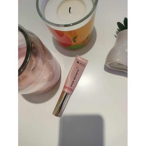 AA Wings of Color Star Secrets, The Wet Blush (Kremowy róż rozświetlający) - opinie | zdjęcie do recenzji od blondeinbeauty
