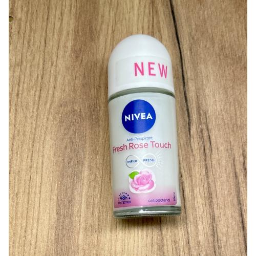 Nivea Fresh Rose Touch, Anti-perspirant Roll-on 48h (Antyperspirant w kulce dla kobiet) - opinie | zdjęcie do recenzji od Sabi01