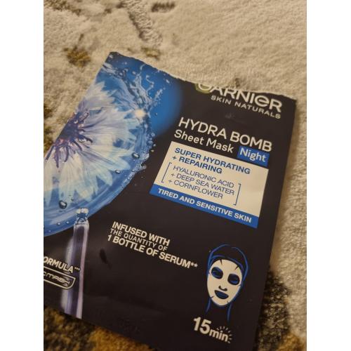 Garnier SkinActive, Hydra Bomb Tuchmaske Nacht (Nawilżająca maska w płachcie na noc z ekstraktem z chabru i kwasem hialuronowym) - opinie | zdjęcie do recenzji od Anzelka9
