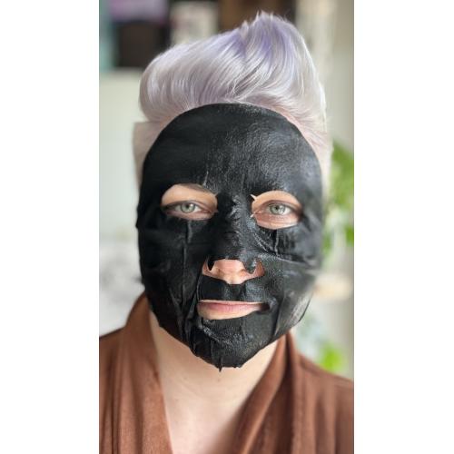 Garnier Pure Charcoal, Oczyszczająca maska na tkaninie z węglem i ekstraktem z czarnej herbaty - opinie | zdjęcie do recenzji od igusia2812