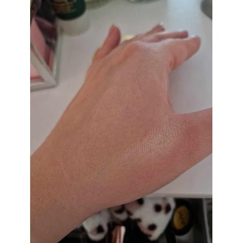 Eveline Cosmetics Feel the Glow, Diamond Highlighter (Rozświetlacz do twarzy) - opinie | zdjęcie do recenzji od Gabsonik123 - 2