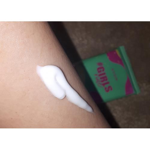 Avon Girls Rule,  Green Tea & Verbena Hand Cream (Krem do rąk `Werbena i zielona herbata`) - opinie | zdjęcie do recenzji od Magnolia001 - 2