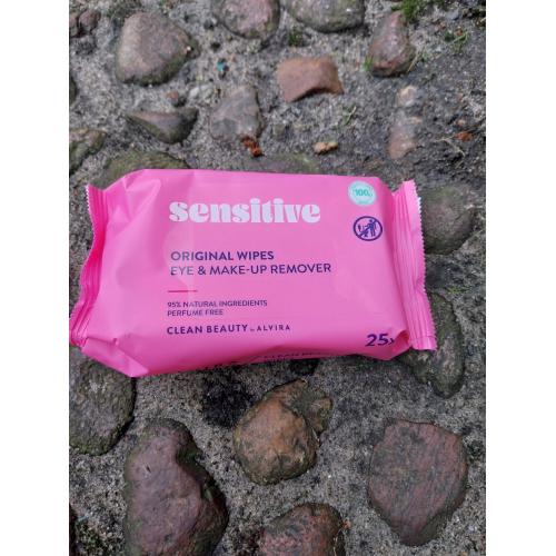 Alvira Sensitive, Eye and Make-up Cleansing Wipes (Chusteczki oczyszczające do oczu i demakijażu) - opinie | zdjęcie do recenzji od Smerfeta83