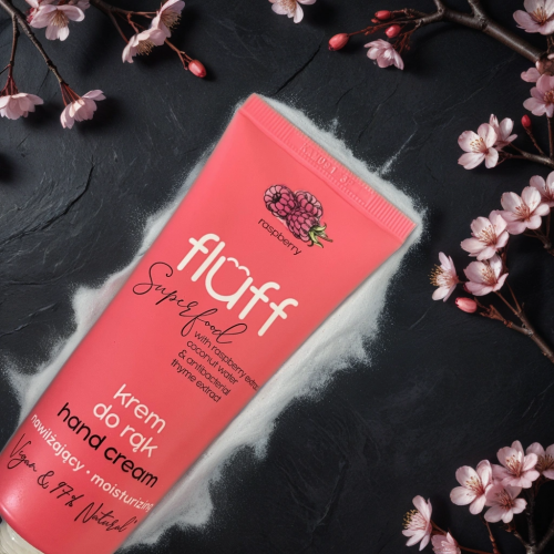 Fluff Superfood, Antibacterial Moisturizing Hand Cream Raspberry (Krem do rąk `Maliny`) - opinie | zdjęcie do recenzji od Rina_Ch989